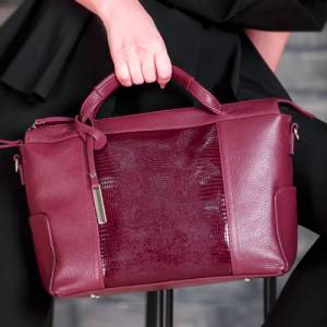 Трендовые сумки под кожу рептилий: разбираемся в нюансах выбора