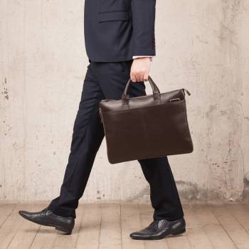 Деловая сумка Bolton Brown из кожи для ноутбука