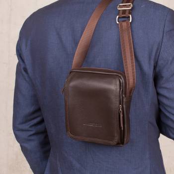 Небольшая кожаная сумка через плечо Parker Brown